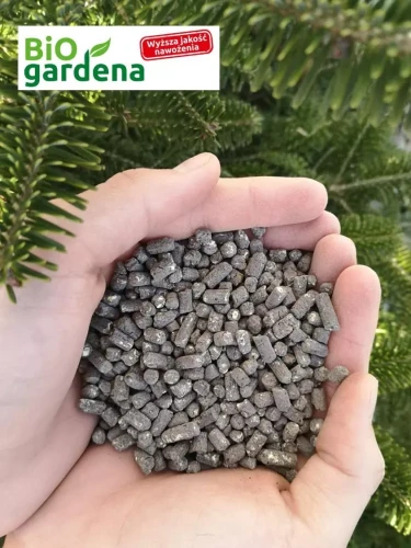 Nawóz do roślin iglastych i kwasolubnych 1x na sezon 8kg BiopGardena sklep ogrodniczy kwiateo granulki.webp